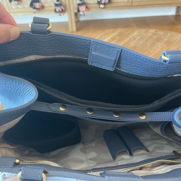 Daphne Dover Ash Blue Medium Allyn Tote - Picture 3 of 3